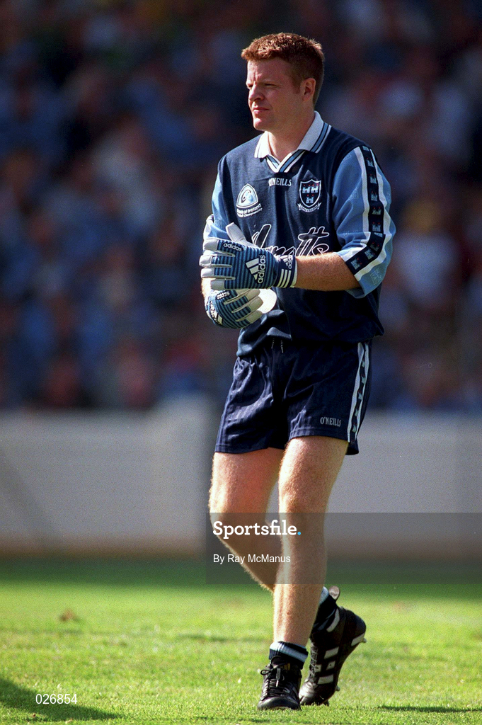 1 August 1999; David Byrne of Dublin during the Bank of Ireland Leinster Senior Football Championship Final match between Dublin and Meath at Croke Park in Dublin. Photo by Ray McManus/Sportsfile