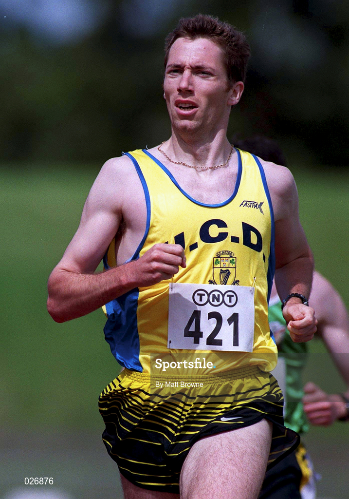25 July 1999; David Matthews competing in the men's 800m during the TNT Irish National Senior Track & Field Championships - Day 2 at Morton Stadium in Santry, Dublin. Photo by Matt Browne/Sportsfile