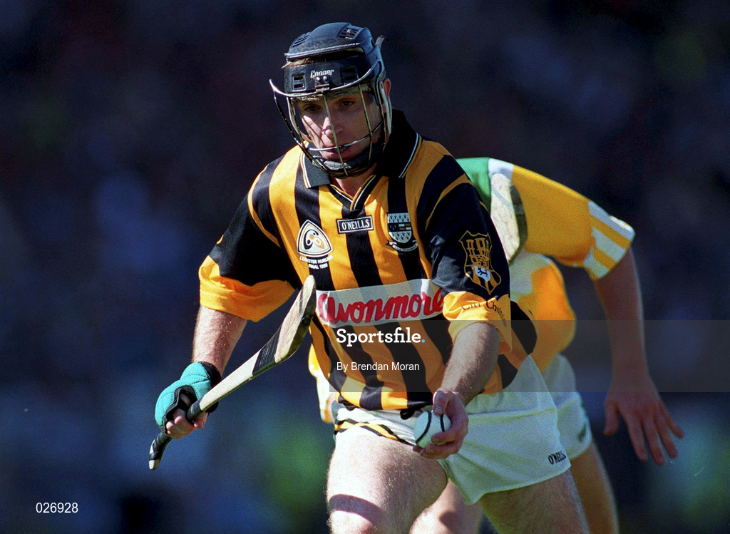 11 July 1999; DJ Carey of Kilkenny during the Guinness Leinster Senior Hurling Championship Final match between Kilkenny and Offaly at Croke Park in Dublin. Photo by Brendan Moran/Sportsfile