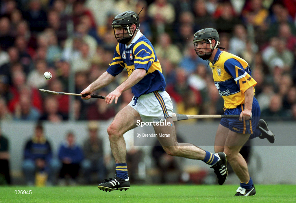 12 June 1999; Donncha Fahy of Tipperary in action against Barry Murphy of Clare during the Munster Senior Hurling Championship Semi final Replay match between Clare v Tipperary at Páirc Uí Chaoimh in Cork. Photo by Brendan Moran/Sportsfile