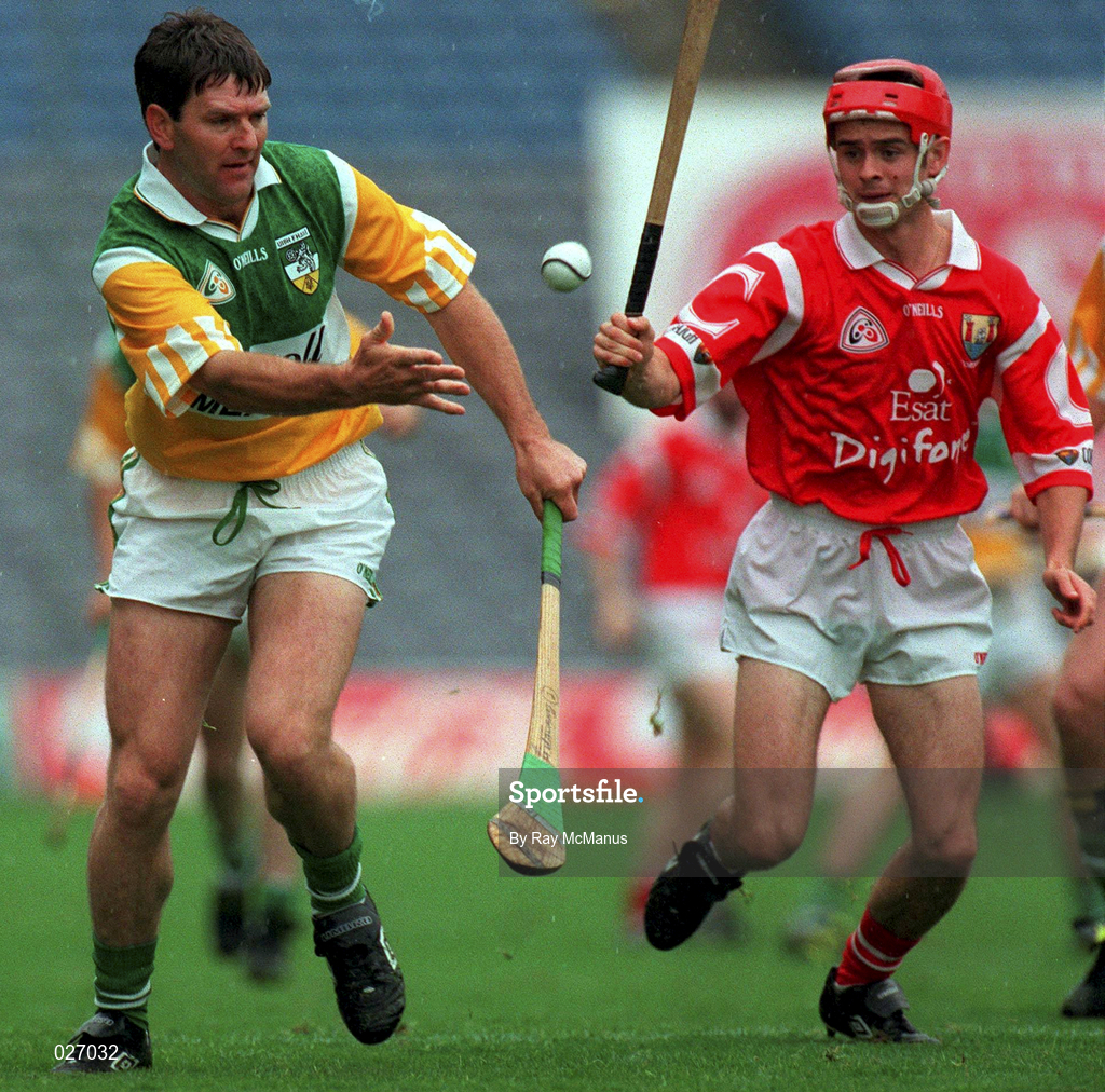 8 August 1999 Martin Hanamy of Offaly in action against Sean McGrath of Cork during the Guinness All-Ireland Hurling Senior Championship Semi-Final match between Cork and Offaly at Croke Park in Dublin. Photo by Ray McManus/Sportsfile