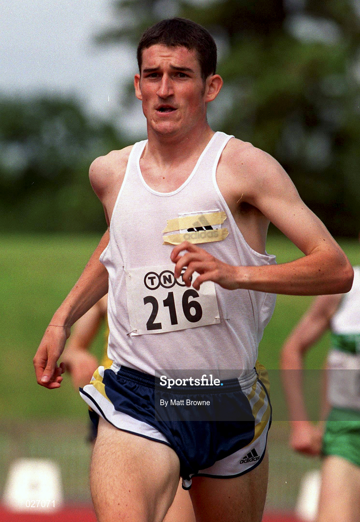 25 July 1999; Gareth Turnbull competing in the men's 800m during the TNT Irish National Senior Track & Field Championships - Day 2 at Morton Stadium in Santry, Dublin. Photo by Matt Browne/Sportsfile
