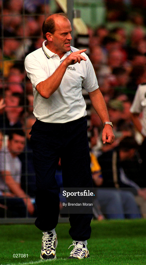 15 August 1999; Clare manager Ger Loughnane ahead of the Guinness All-Ireland Senior Hurling Championship Semi-Final match between Kilkenny and Clare at Croke Park in Dublin. Photo by Brendan Moran/Sportsfile