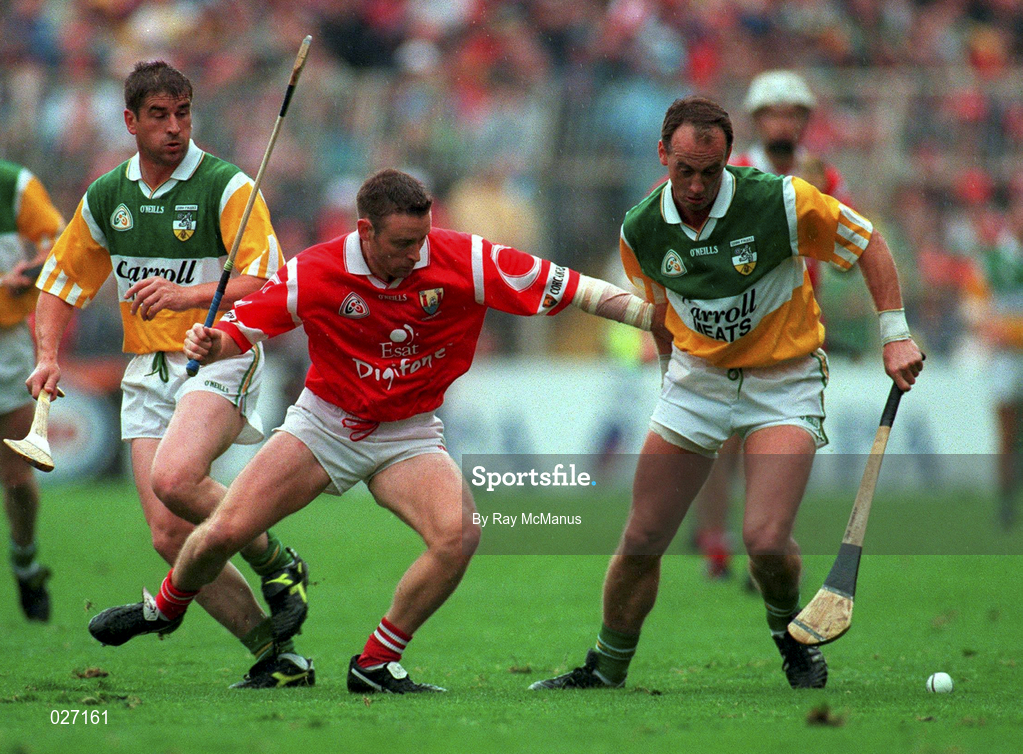 8 August 1999; Joe Dooley of Offaly in action against Fergal Ryan of Cork during the Guinness All-Ireland Hurling Senior Championship Semi-Final match between Cork and Offaly at Croke Park in Dublin. Photo by Ray McManus/Sportsfile
