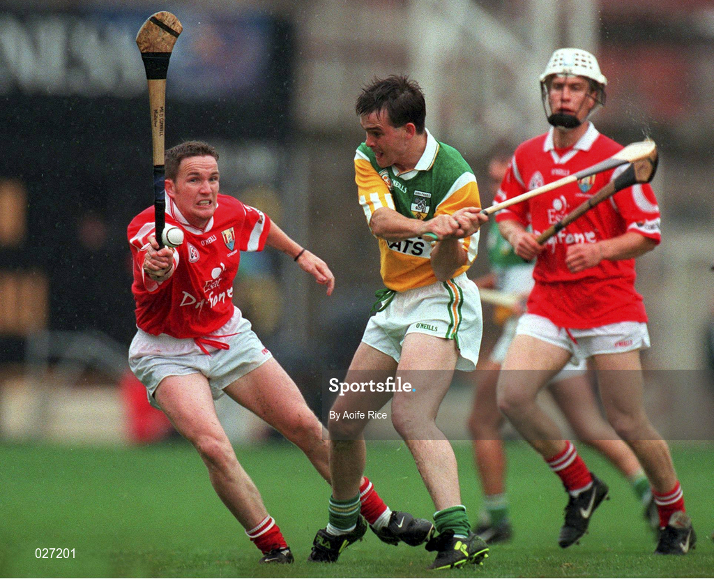 8 August 1999; Johnny Pilkington of Offaly in action against Michael O'Connell of Cork during the Guinness All-Ireland Hurling Senior Championship Semi-Final match between Cork and Offaly at Croke Park in Dublin. Photo by Aoife Rice/Sportsfile