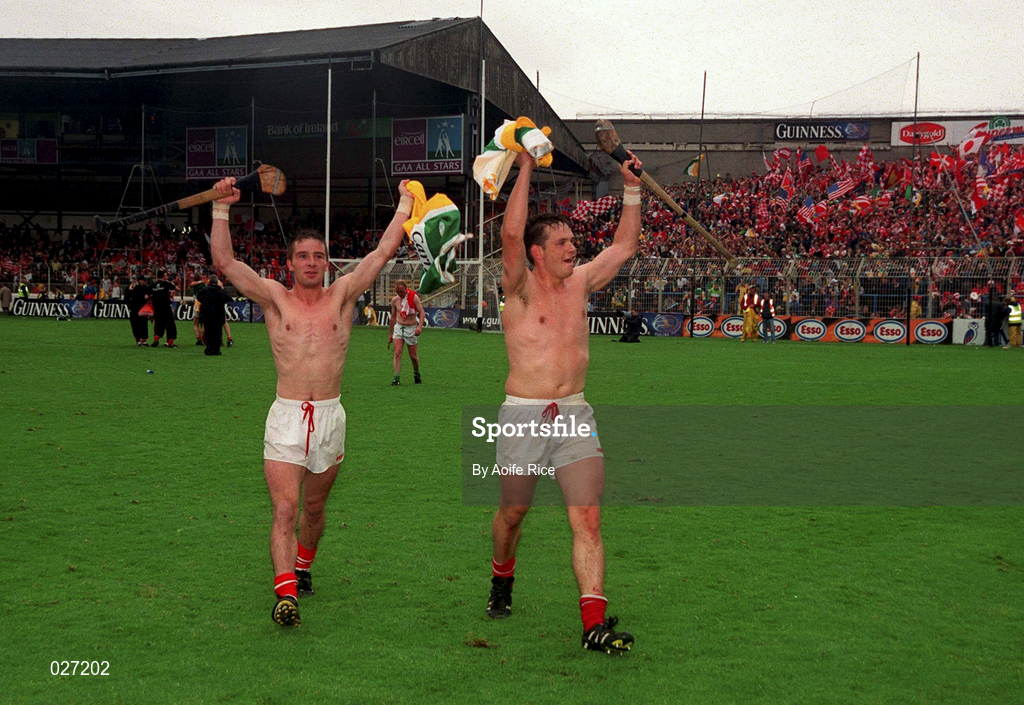 8 August 1999; Johnny Sheehan, left, and Alan Browne of Cork celebrate victory over Offaly after the Guinness All-Ireland Hurling Senior Championship Semi-Final match between Cork and Offaly at Croke Park in Dublin. Photo by Aoife Rice/Sportsfile