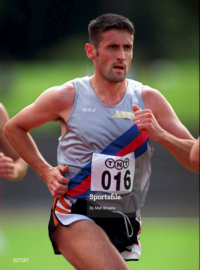 25 July 1999; Peter Matthews competing in the Men's 10.000m during the TNT Irish National Senior Track & Field Championships - Day 2 at Morton Stadium in Santry, Dublin. Photo by Matt Browne/Sportsfile