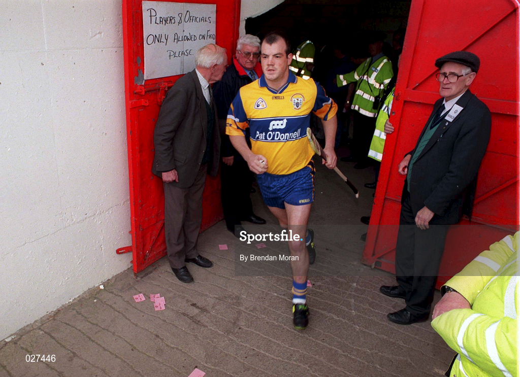 12 June 1999; Ollie Baker of Clare makes his way out to the pitch ahead of the Munster Senior Hurling Championship Semi final Replay match between Clare v Tipperary at Páirc Uí Chaoimh in Cork. Photo by Brendan Moran/Sportsfile