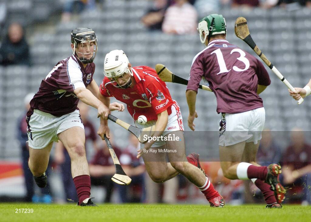 6 August 2006; John O'Callaghan, Cork, in action against Sean Coen, 13, and Kevin Keehan, Galway. ESB All-Ireland Minor Hurling Championship Semi-Final, Cork v Galway, Croke Park, Dublin. Picture credit; Ray McManus  / SPORTSFILE