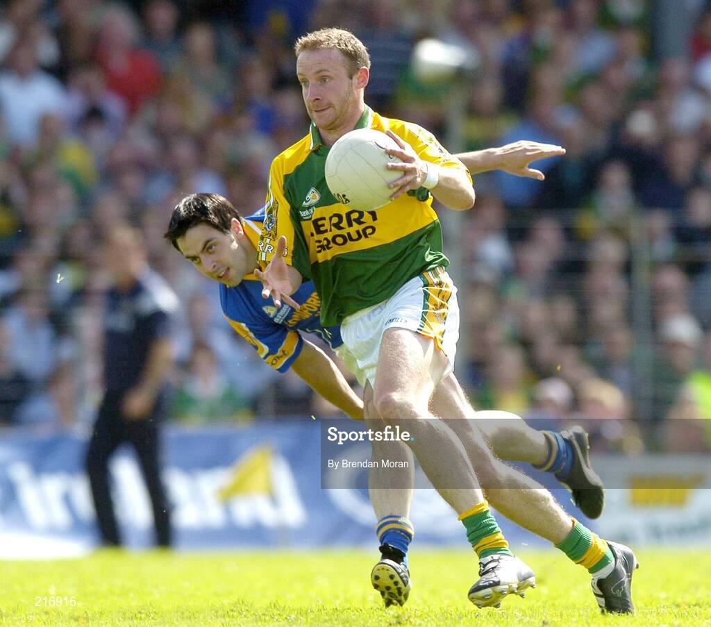29 July 2006; Tommy Griffin, Kerry, in action against Arthur O'Connor, Longford. Bank of Ireland All-Ireland Senior Football Championship Qualifier, Round 4, Kerry v Longford, Fitzgerald Stadium, Killarney, Co. Kerry. Picture credit; Brendan Moran / SPORTSFILE