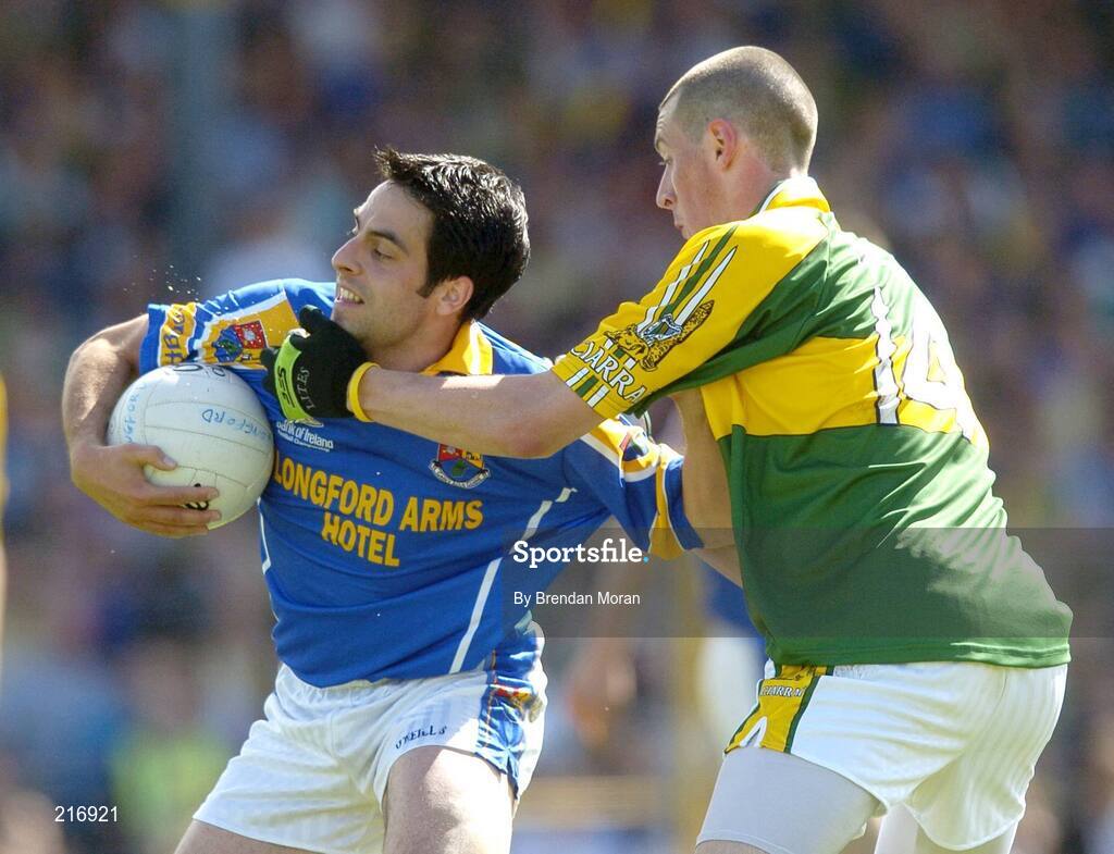 29 July 2006; Arthur O'Connor, Longford, in action against Kieran Donaghy, Kerry. Bank of Ireland All-Ireland Senior Football Championship Qualifier, Round 4, Kerry v Longford, Fitzgerald Stadium, Killarney, Co. Kerry. Picture credit; Brendan Moran / SPORTSFILE