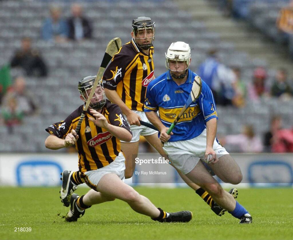 13 August 2006; Gearoin Ryan, Tipperary, in action against Michael Murphy, Kilkenny. All-Ireland Minor Hurling Championship, Semi-Final, Kilkenny v Tipperary, Croke Park, Dublin. Picture credit; Ray McManus / SPORTSFILE