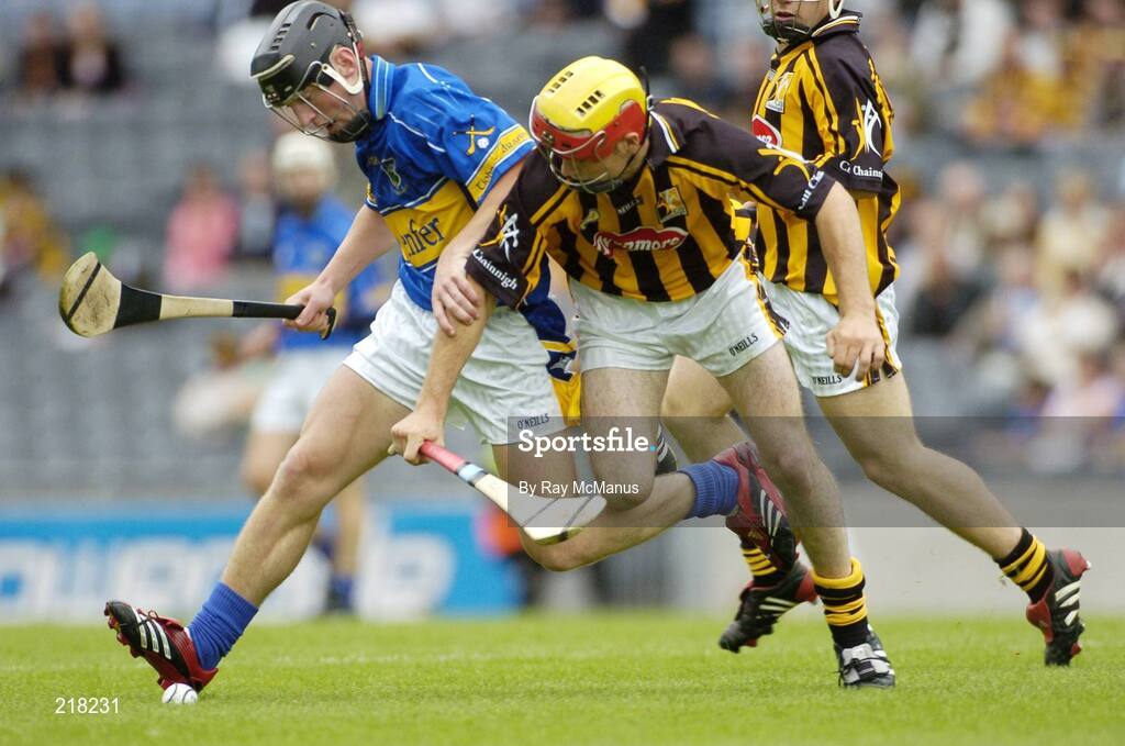 13 August 2006; Jonjo Farrell, Kilkenny, in action against P.J. Rowe, Tipperary. All-Ireland Minor Hurling Championship, Semi-Final, Kilkenny v Tipperary, Croke Park, Dublin. Picture credit; Ray McManus / SPORTSFILE