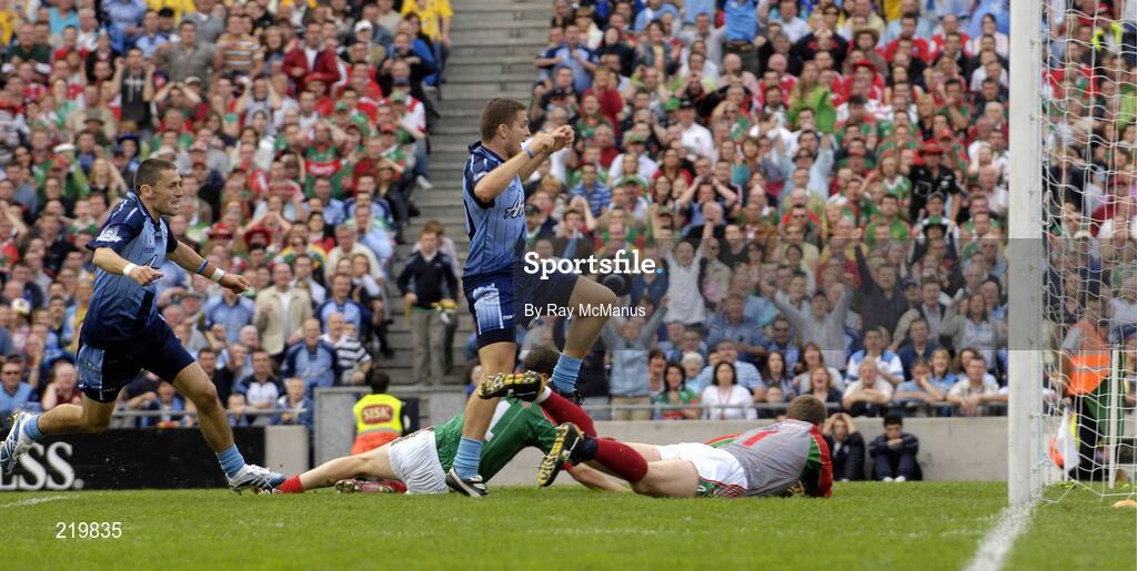 27 August 2006; Dublin's Conal Keaney and team-mate Alan Brogan celebrate after Keaney scored their side's first half goal. Bank of Ireland All-Ireland Senior Football Championship Semi-Final, Dublin v Mayo, Croke Park, Dublin. Picture credit; Ray McManus / SPORTSFILE