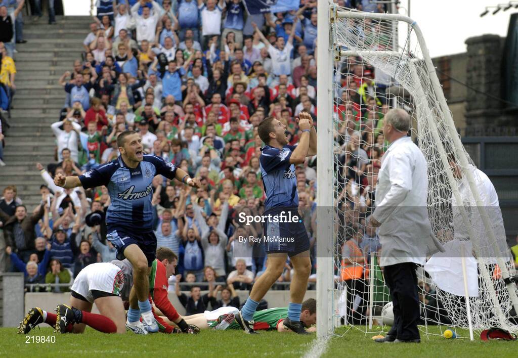 27 August 2006; Dublin's Conal Keaney and team-mate Alan Brogan, left, celebrate after Keaney had scored their side's first half goal. Bank of Ireland All-Ireland Senior Football Championship Semi-Final, Dublin v Mayo, Croke Park, Dublin. Picture credit; Ray McManus / SPORTSFILE