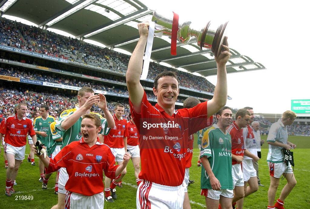 27 August 2006; Louth captain Martin Farrelly celebrates with the Tommy Murphy cup. Tommy Murphy Cup Final, Louth v Leitrim, Croke Park, Dublin. Picture credit; Damien Eagers / SPORTSFILE