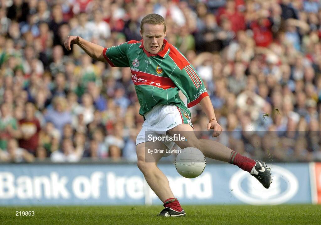 27 August 2006; Mayo's Andy Moran shoots to score his side's goal. Bank of Ireland All-Ireland Senior Football Championship Semi-Final, Dublin v Mayo, Croke Park, Dublin. Picture credit; Brian Lawless / SPORTSFILE