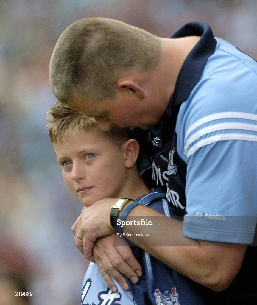 27 August 2006; Dublin manager Paul Caffrey with his son Eric in the dying minutes of the game. Bank of Ireland All-Ireland Senior Football Championship Semi-Final, Dublin v Mayo, Croke Park, Dublin. Picture credit; Brian Lawless / SPORTSFILE