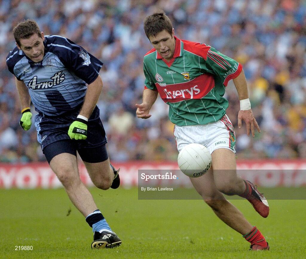 27 August 2006; Pat Harte, Mayo, in action against Darren Magee, Dublin. Bank of Ireland All-Ireland Senior Football Championship Semi-Final, Dublin v Mayo, Croke Park, Dublin. Picture credit; Brian Lawless / SPORTSFILE