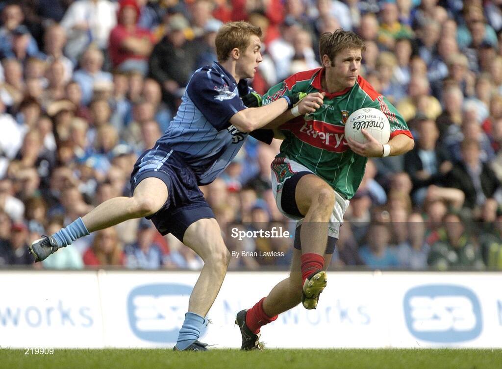 27 August 2006; Aiden Kilcoyne, Mayo, in action against Paul Griffin, Dublin. Bank of Ireland All-Ireland Senior Football Championship Semi-Final, Dublin v Mayo, Croke Park, Dublin. Picture credit; Brian Lawless / SPORTSFILE