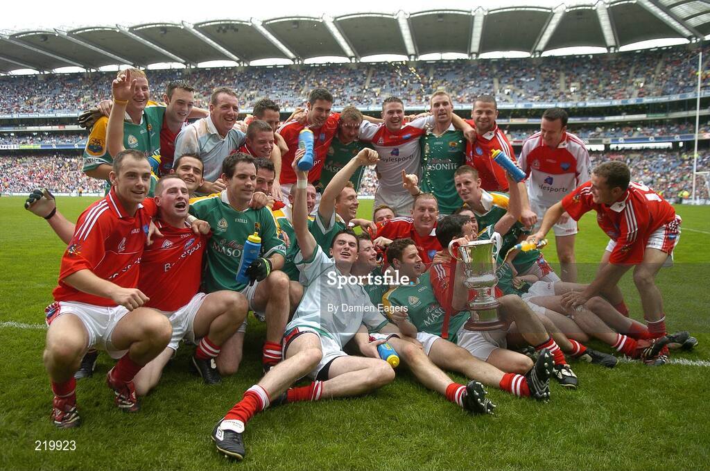 27 August 2006; The Louth team celebrate with the Tommy Murphy cup. Tommy Murphy Cup Final, Louth v Leitrim, Croke Park, Dublin. Picture credit; Damien Eagers / SPORTSFILE