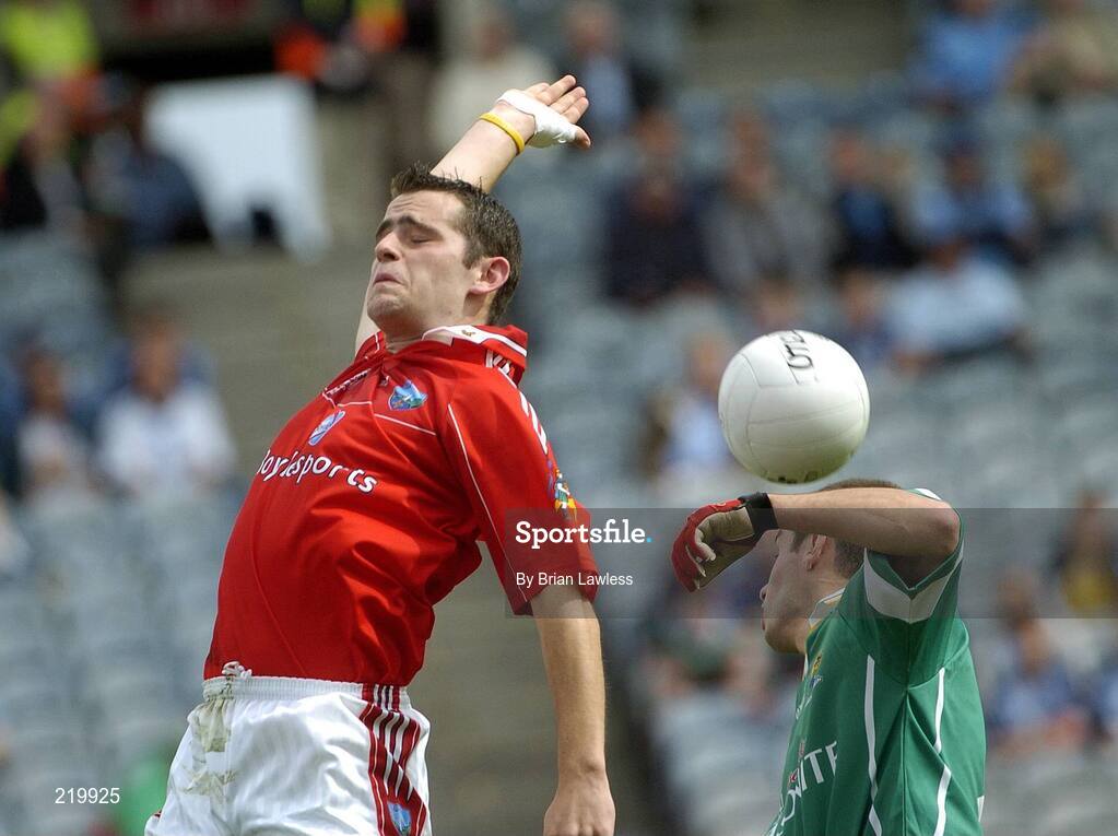 27 August 2006; Shane Lennon, Louth, in action against John McKeon, Leitrim. Tommy Murphy Cup Final, Louth v Leitrim, Croke Park, Dublin. Picture credit; Brian Lawless / SPORTSFILE