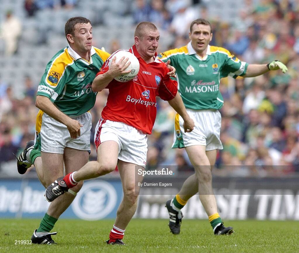 27 August 2006; Ray Finnegan, Louth, in action against James Glancy, Leitrim. Tommy Murphy Cup Final, Louth v Leitrim, Croke Park, Dublin. Picture credit; Damien Eagers / SPORTSFILE