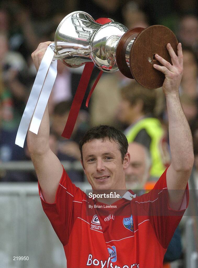 27 August 2006; Louth captain Martin Farrelly lifts the cup. Tommy Murphy Cup Final, Louth v Leitrim, Croke Park, Dublin. Picture credit; Brian Lawless / SPORTSFILE
