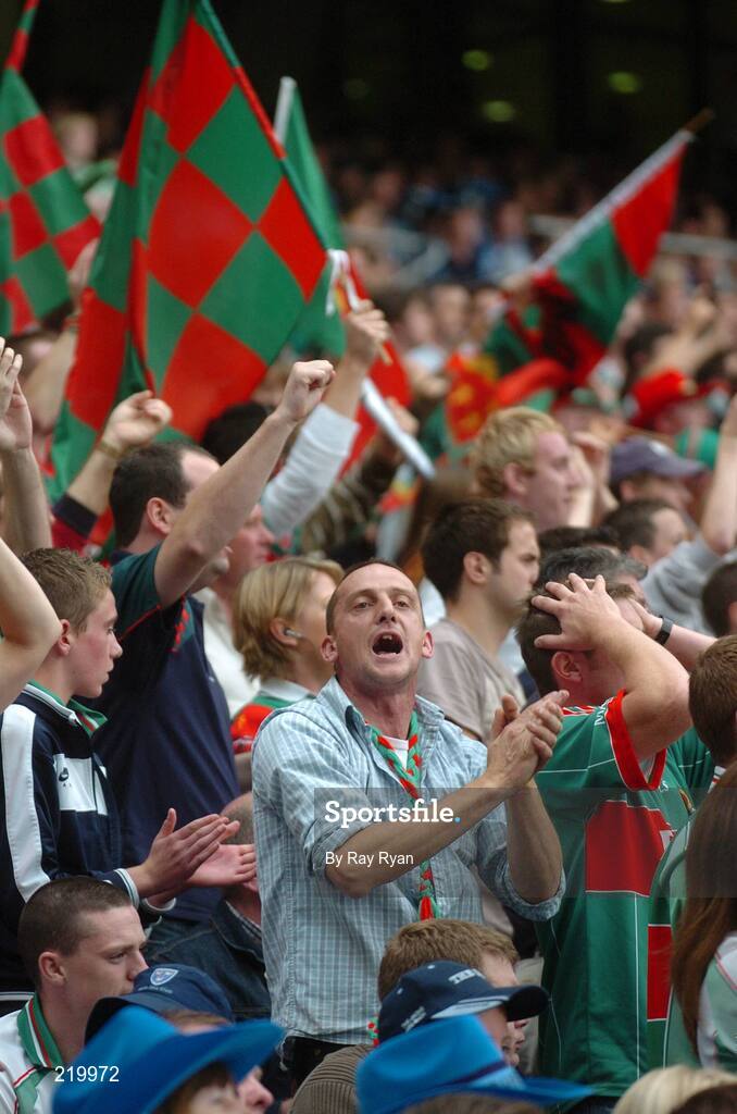 27 August 2006; Mayo fans celebrate at the final whistle. Bank of Ireland All-Ireland Senior Football Championship Semi-Final, Dublin v Mayo, Croke Park, Dublin. Picture credit; Ray Ryan / SPORTSFILE