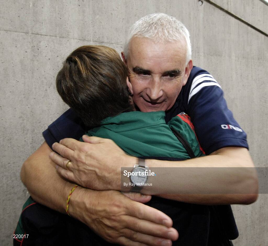 27 August 2006; Mayo manager Mickey Moran is congratulated by PRO Noelle Horan. Bank of Ireland All-Ireland Senior Football Championship Semi-Final, Dublin v Mayo, Croke Park, Dublin. Picture credit; Ray McManus / SPORTSFILE