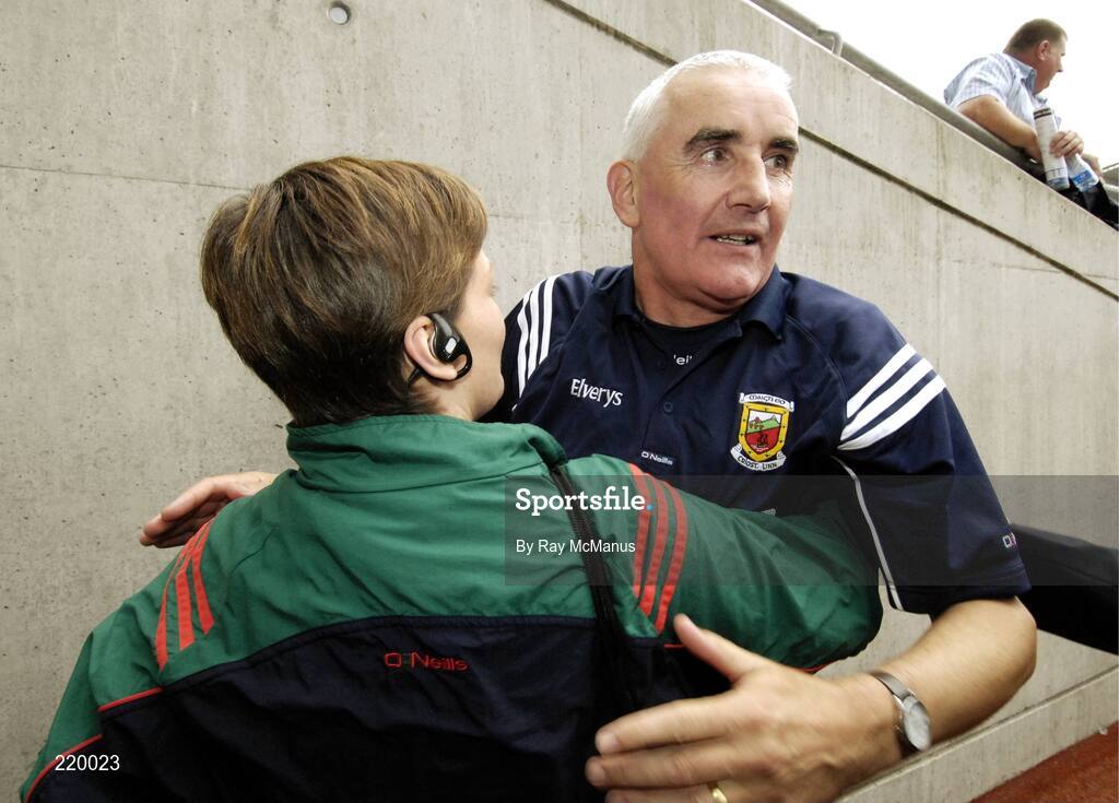 27 August 2006; Mayo manager Mickey Moran is congratulated by PRO Noelle Horan. Bank of Ireland All-Ireland Senior Football Championship Semi-Final, Dublin v Mayo, Croke Park, Dublin. Picture credit; Ray McManus / SPORTSFILE