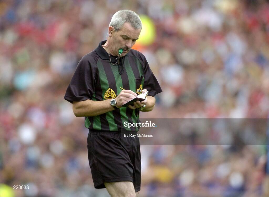 27 August 2006; Referee Paddy Russel notes the name of a player. Bank of Ireland All-Ireland Senior Football Championship Semi-Final, Dublin v Mayo, Croke Park, Dublin. Picture credit; Ray McManus / SPORTSFILE