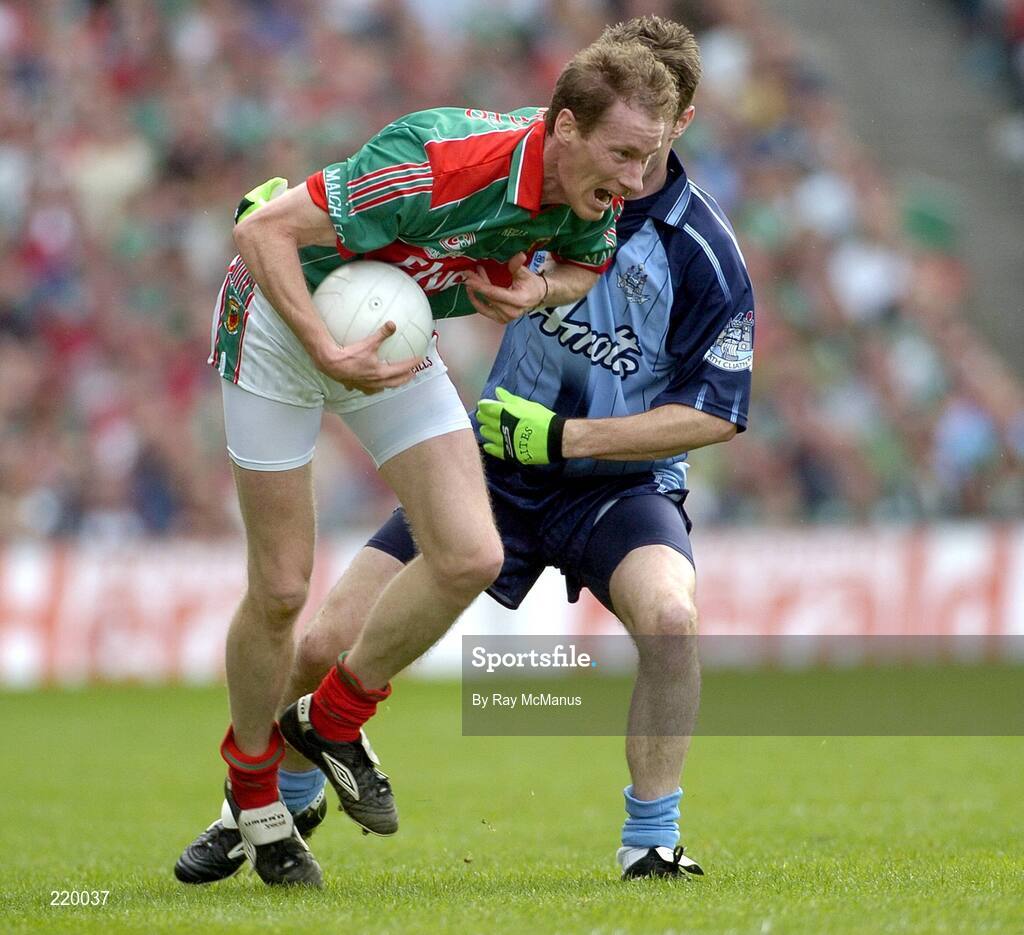27 August 2006; James Nallen, Mayo, in action against Kevin Bonner, Dublin. Bank of Ireland All-Ireland Senior Football Championship Semi-Final, Dublin v Mayo, Croke Park, Dublin. Picture credit; Ray McManus / SPORTSFILE
