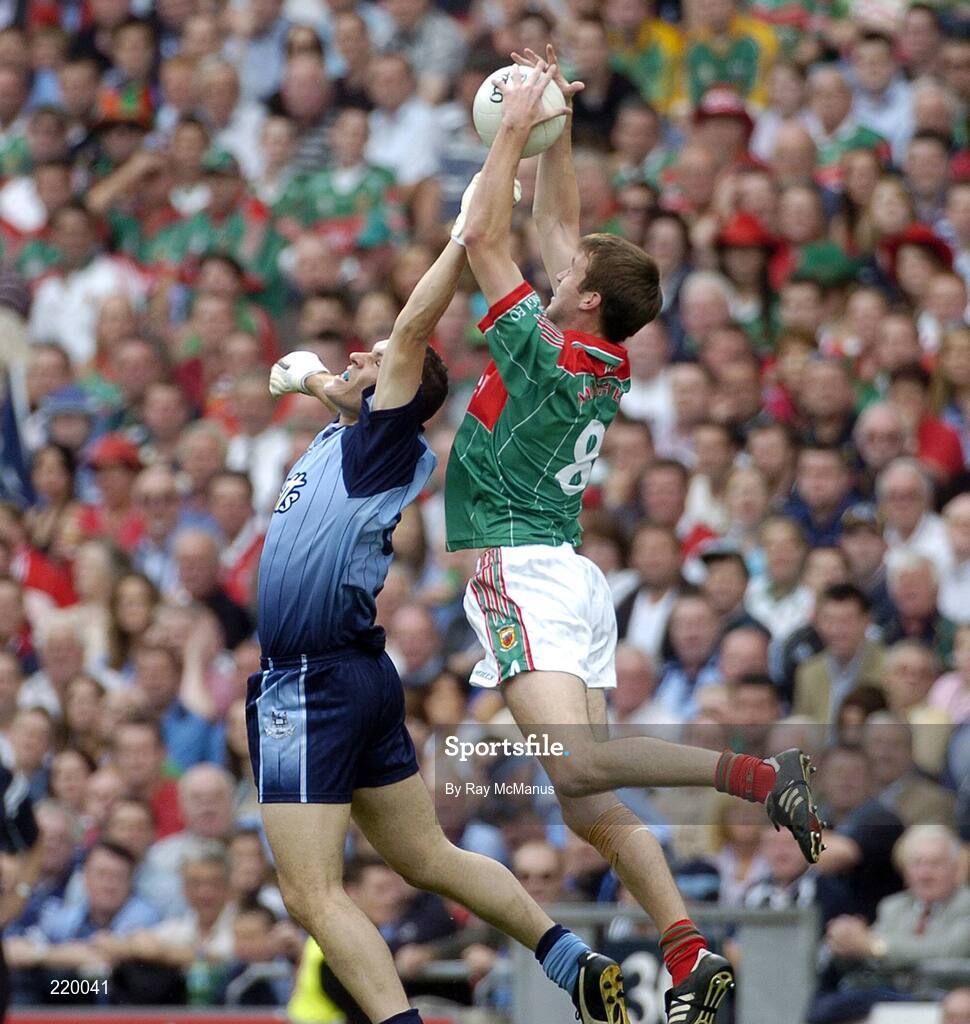 27 August 2006; Ronan McGarrity, Mayo, in action against Ciaran Whelan, Dublin. Bank of Ireland All-Ireland Senior Football Championship Semi-Final, Dublin v Mayo, Croke Park, Dublin. Picture credit; Ray McManus / SPORTSFILE