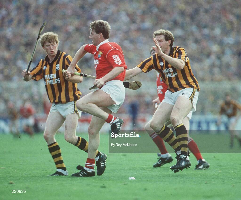 6 September 1992; Jim Cashman, Cork in action against Kilkenny's John Power, left, and Christy Heffernan, All Ireland Hurling Final, Cork v Kilkenny, Croke Park, Dublin. Picture credit; Ray McManus / SPORTSFILE