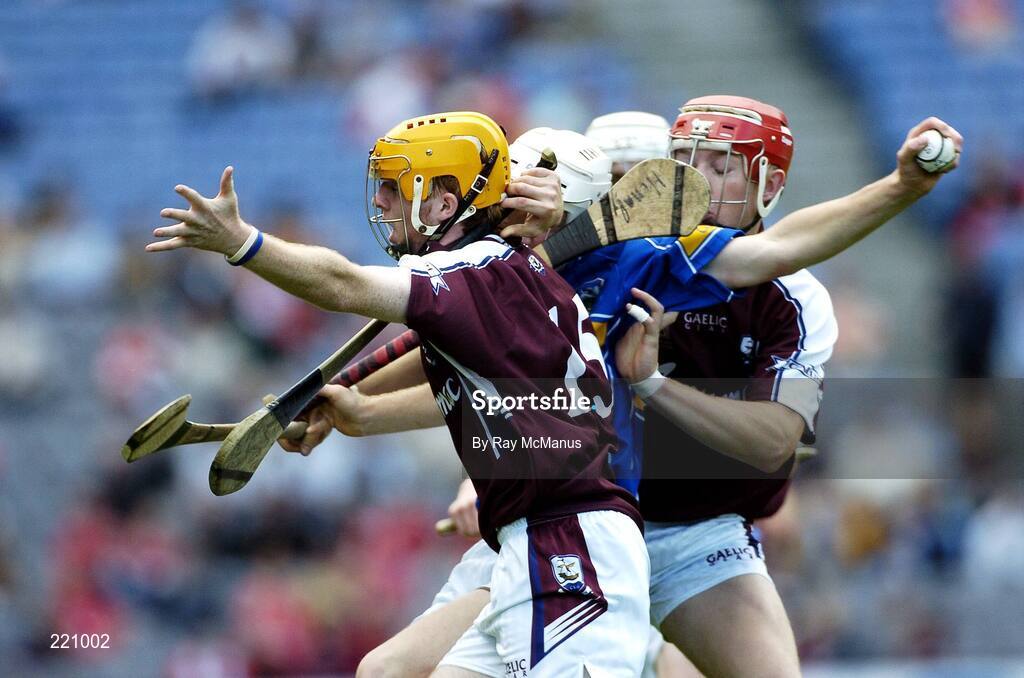 3 September 2006; Brendan Maher, Tipperary, in action against Ger Hennelly, 15, Joe Canning, red helmet, and Aidan Harte, Galway. ESB All-Ireland Minor Hurling Championship Final, Galway v Tipperary, Croke Park, Dublin. Picture credit: Ray McManus / SPORTSFILE