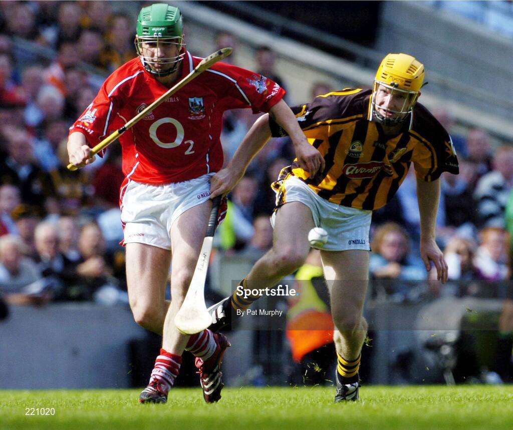 3 September 2006; Brian Murphy, Cork, in action against Richard Power, Kilkenny. Guinness All-Ireland Senior Hurling Championship Final, Cork v Kilkenny, Croke Park, Dublin. Picture credit: Pat Murphy / SPORTSFILE
