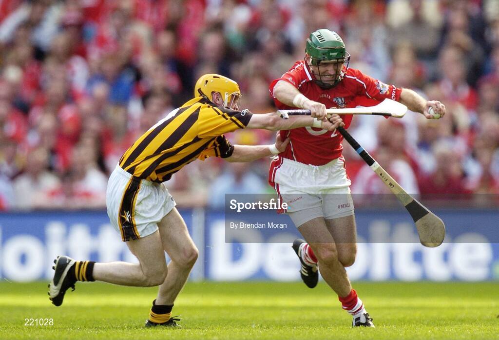 3 September 2006; Jerry O'Connor, Cork, in action against James 'Cha' Fitzpatrick, Kilkenny. Guinness All-Ireland Senior Hurling Championship Final, Cork v Kilkenny, Croke Park, Dublin. Picture credit: Brendan Moran / SPORTSFILE