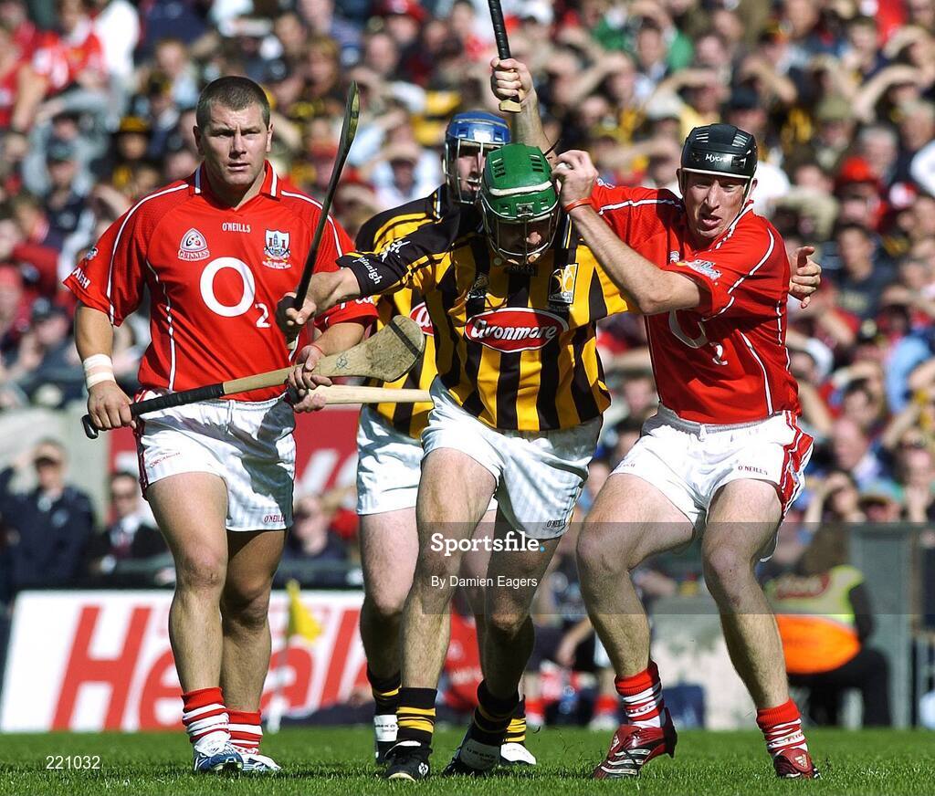 3 September 2006; John Gardiner, Cork, supported by team-mate Diarmuid O'Sullivan, left,  in action against Eddie Brennan, Kilkenny. Guinness All-Ireland Senior Hurling Championship Final, Cork v Kilkenny, Croke Park, Dublin. Picture credit: Damien Eagers / SPORTSFILE