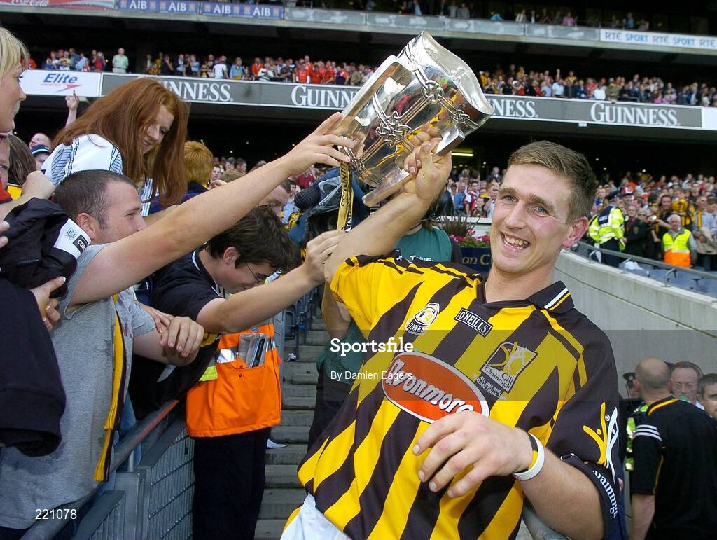 3 September 2006; Kilkenny's Richie Mullally shows the supporters the Liam MacCarthy cup. Guinness All-Ireland Senior Hurling Championship Final, Cork v Kilkenny, Croke Park, Dublin. Picture credit: Damien Eagers / SPORTSFILE