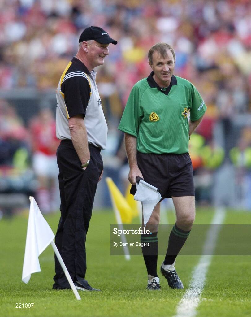 3 September 2006; Kilkenny manager Brian Cody shares a joke with Linesman Dickie Murphy, Guinness All-Ireland Senior Hurling Championship Final, Cork v Kilkenny, Croke Park, Dublin. Picture credit: Damien Eagers / SPORTSFILE
