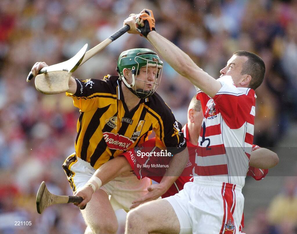 3 September 2006; Cork goalkeeper Donal Og Cusack, supported by Diarmuid O'Sullivan, saves under pressure from  Kilkenny's Henry Shefflin. Guinness All-Ireland Senior Hurling Championship Final, Cork v Kilkenny, Croke Park, Dublin. Picture credit: Ray McManus / SPORTSFILE