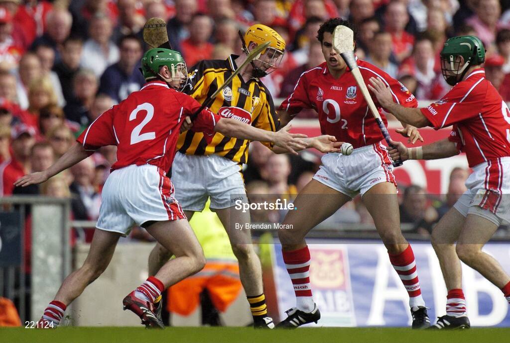 3 September 2006; Richie Power, Kilkenny, in action against Brian Murphy, 2, Sean Og O hAilpin and Jerry C'Connor, right, Cork. Guinness All-Ireland Senior Hurling Championship Final, Cork v Kilkenny, Croke Park, Dublin. Picture credit: Brendan Moran / SPORTSFILE