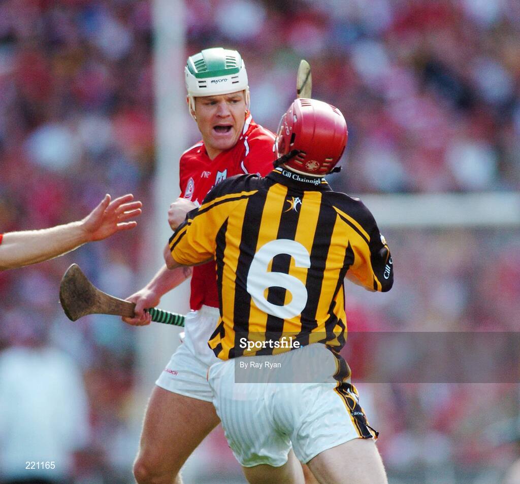 3 September 2006; Niall McCarthy, Cork, in action against John Tennyson, Kilkenny. Guinness All-Ireland Senior Hurling Championship Final, Cork v Kilkenny, Croke Park, Dublin. Picture credit: Ray Ryan / SPORTSFILE