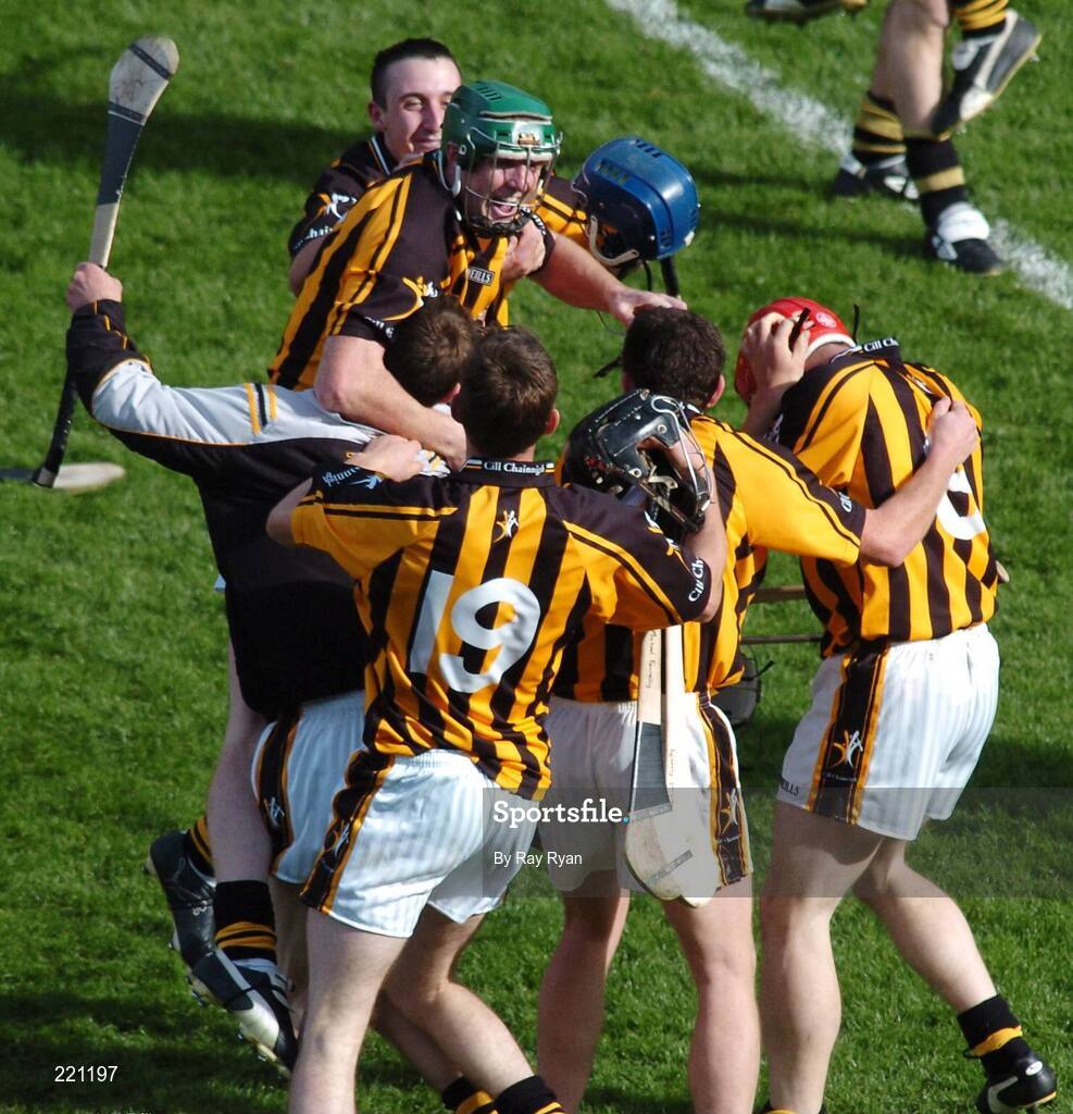 3 September 2006; Kilkenny players celebrate at the final whistle. Guinness All-Ireland Senior Hurling Championship Final, Cork v Kilkenny, Croke Park, Dublin. Picture credit: Ray Ryan / SPORTSFILE