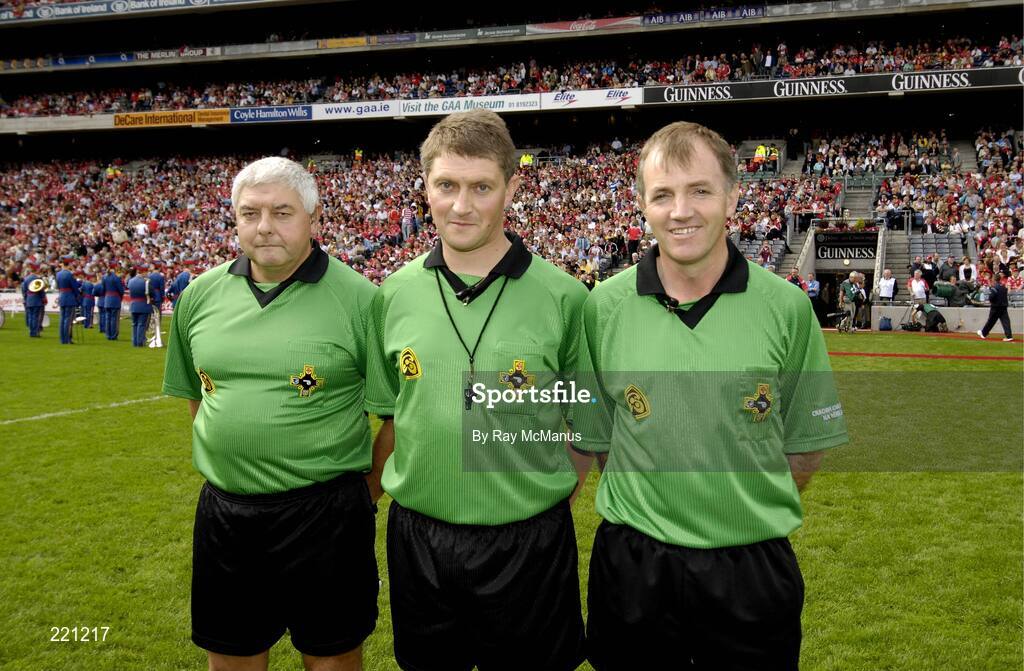 3 September 2006; Referee Barry Kelly with his linesmen Seanie McMahon, left, and Dickie Murphy before the game. Guinness All-Ireland Senior Hurling Championship Final, Cork v Kilkenny, Croke Park, Dublin. Picture credit: Ray McManus / SPORTSFILE