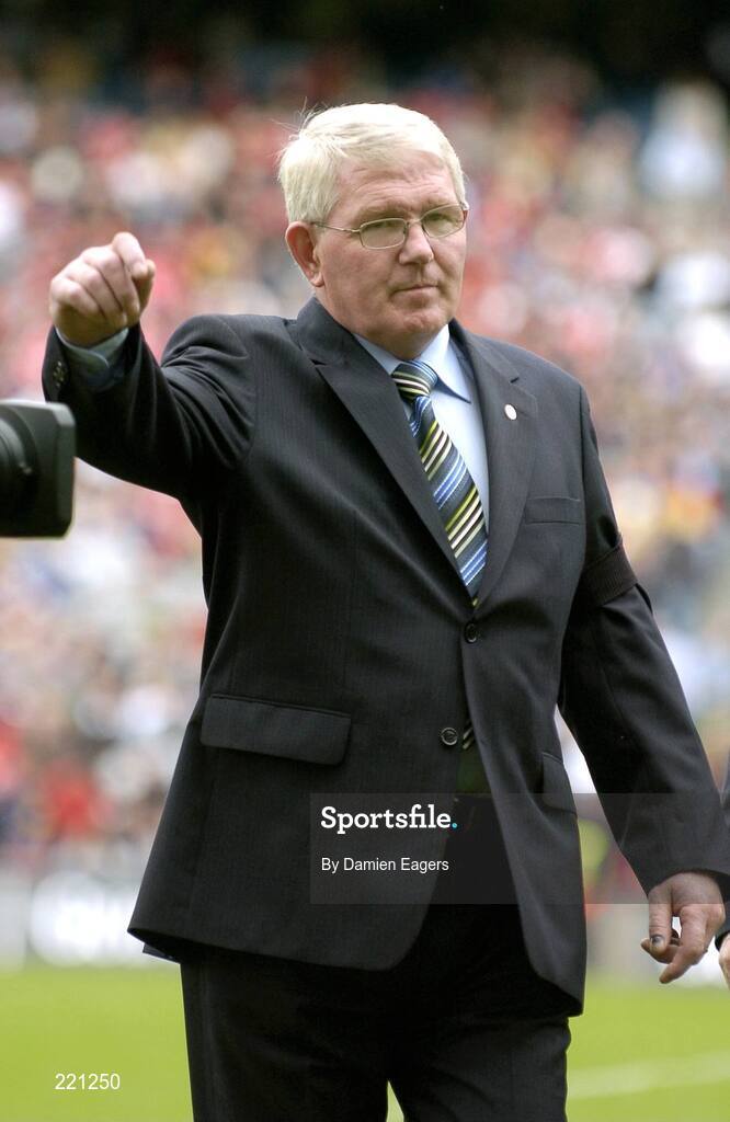 3 September 2006; Padraig Horan, captain of the 1981 Offaly team who were All Ireland champions, is introduced to the crowd. Guinness All-Ireland Senior Hurling Championship Final, Cork v Kilkenny, Croke Park, Dublin. Picture credit: Damien Eagers / SPORTSFILE