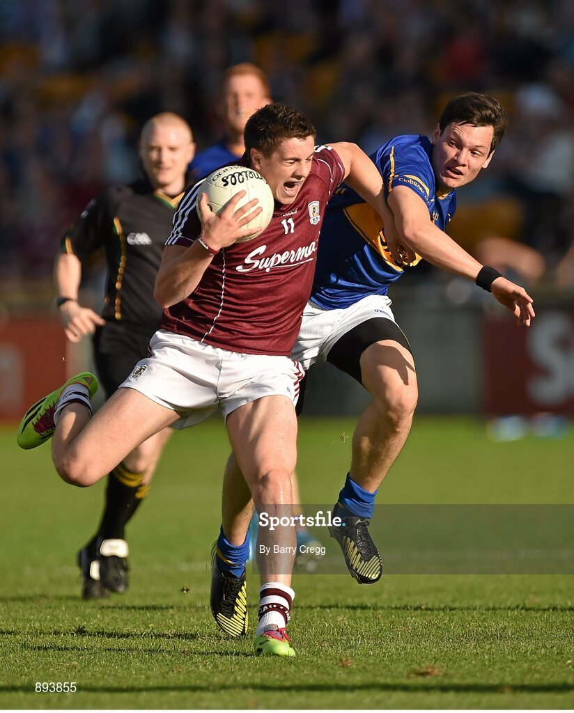 26 July 2014; Shane Walsh, Galway, in action against Ciarán McDonald, Tipperary. GAA Football All Ireland Senior Championship, Round 4A, Galway v Tipperary. O'Connor Park, Tullamore, Co. Offaly. Picture credit: Barry Cregg / SPORTSFILE