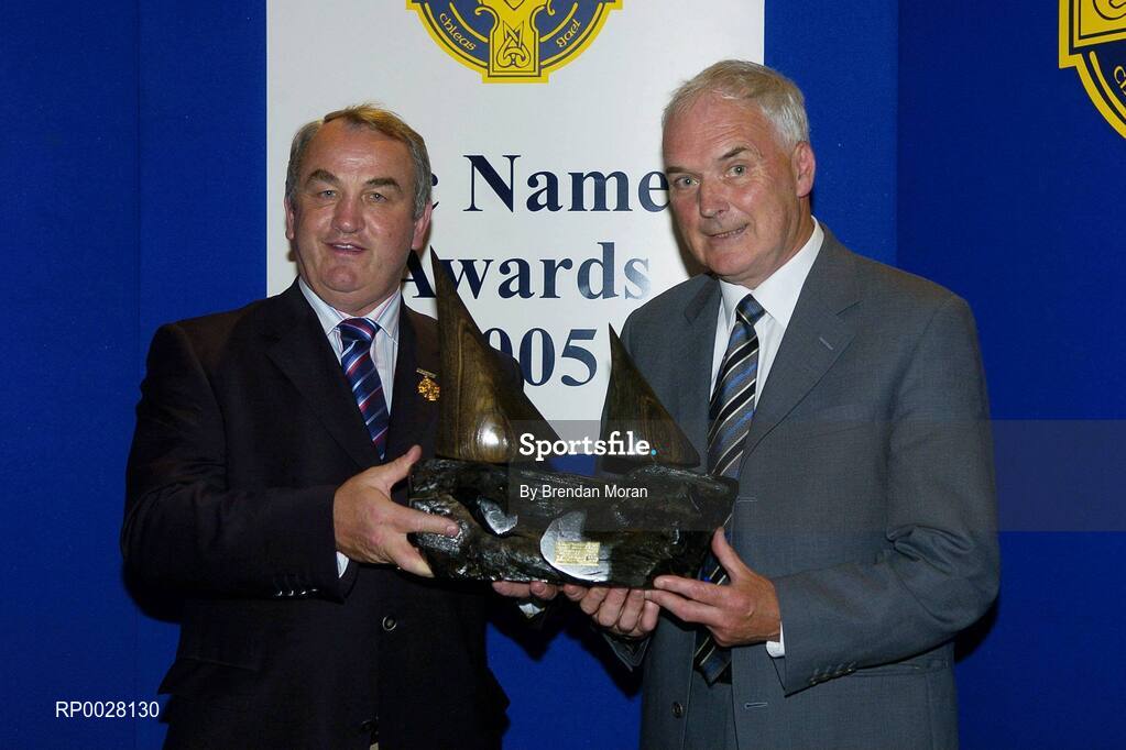 15 July 2006; Former Sports Editor of The Kerryman newspaper John Barry receives his GAA MacNamee Hall of Fame award from GAA President Nickey Brennan at the 2006 GAA MacNamee awards. Burlington Hotel, Dublin. Picture credit: Brendan Moran / SPORTSFILE