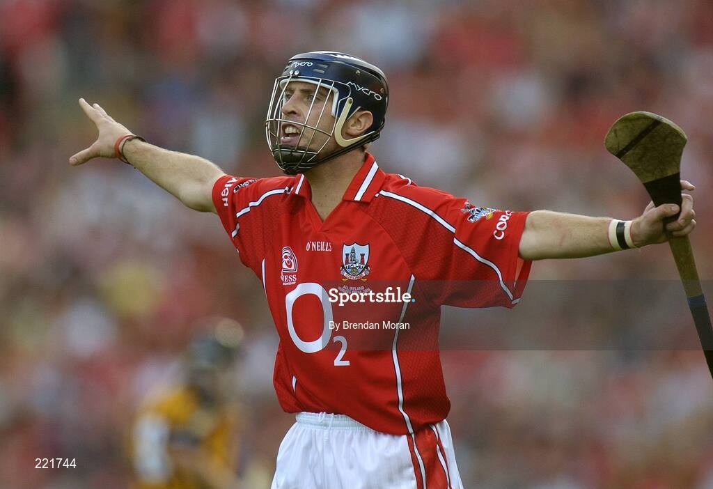 3 September 2006; Ronan Curran, Cork, signalls for a Kilkenny wide. Guinness All-Ireland Senior Hurling Championship Final, Cork v Kilkenny, Croke Park, Dublin. Picture credit: Brendan Moran / SPORTSFILE
